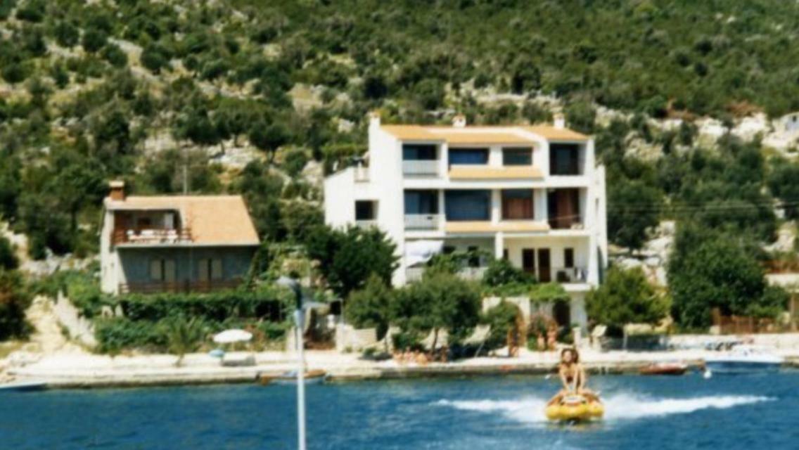 Beach House Petar&Eli Διαμέρισμα Marina Εξωτερικό φωτογραφία